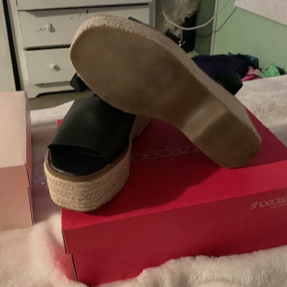 Black paten leather sandals - Picture 4 of 4